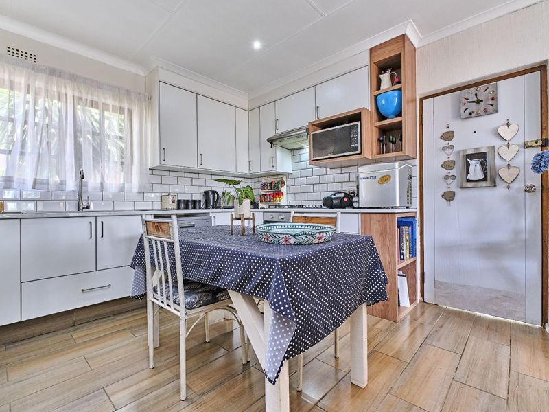 Townhouse For Sale in Little Falls - Photo 7