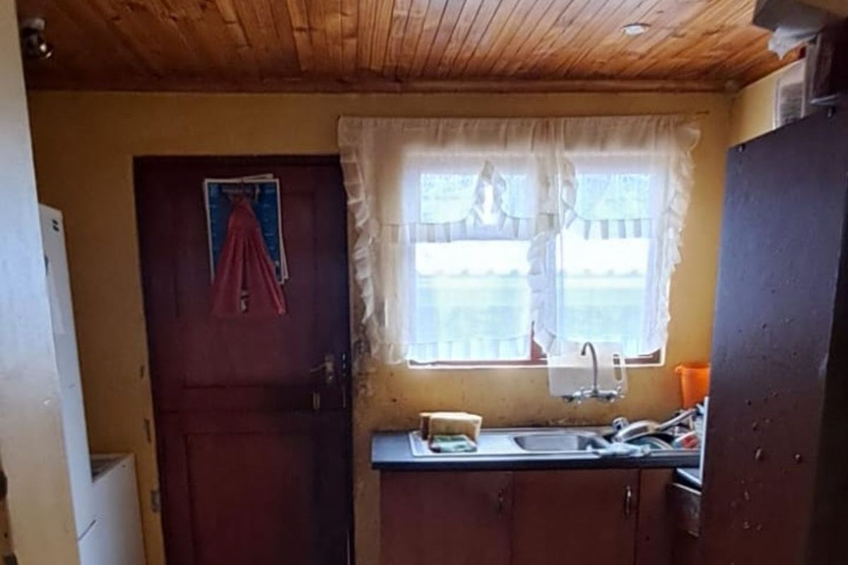 House For Sale in Hillcrest - Photo 5