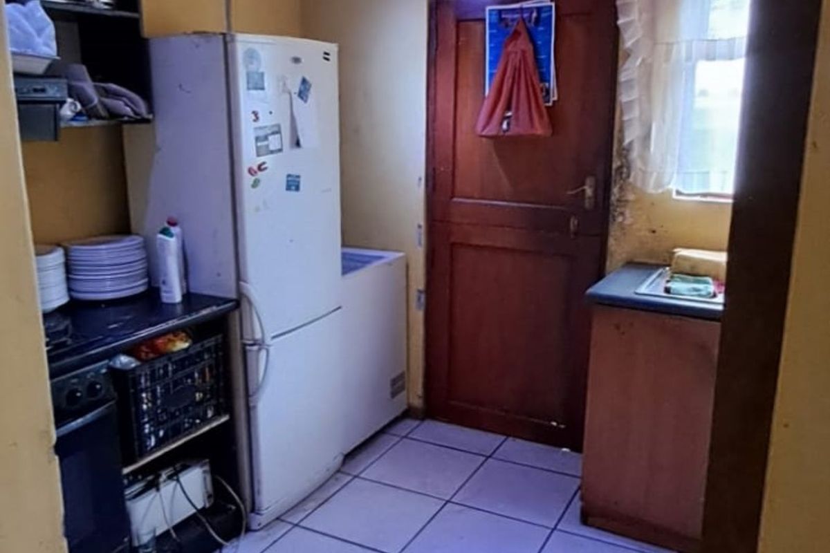 House For Sale in Hillcrest - Photo 4