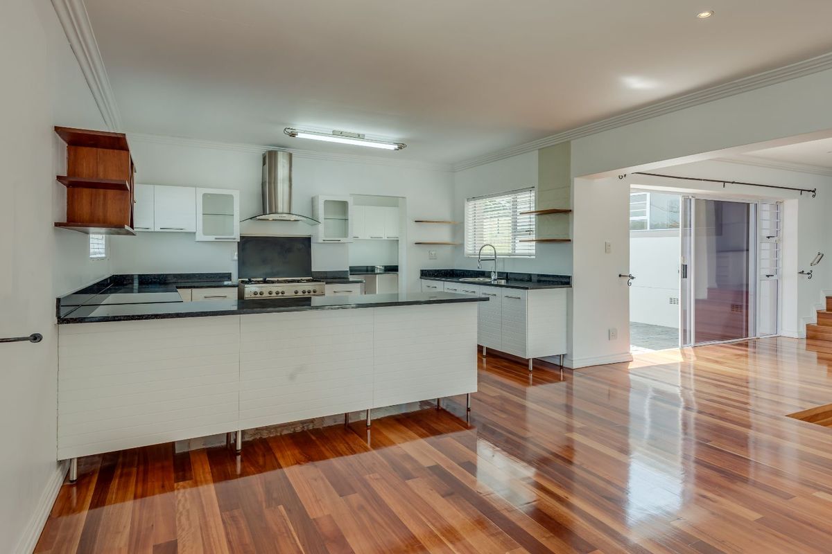 House For Sale in Lovemore Heights - Photo 5