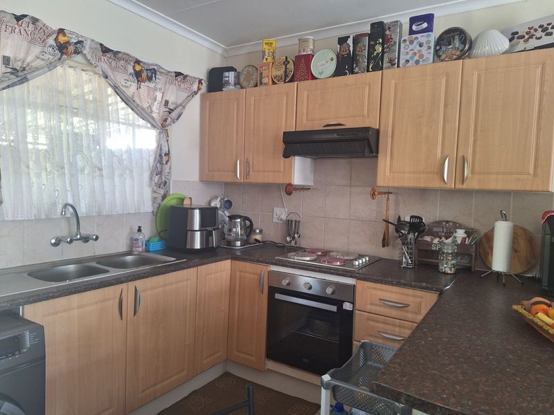 Townhouse For Sale in Bela Bela Central - Photo 4