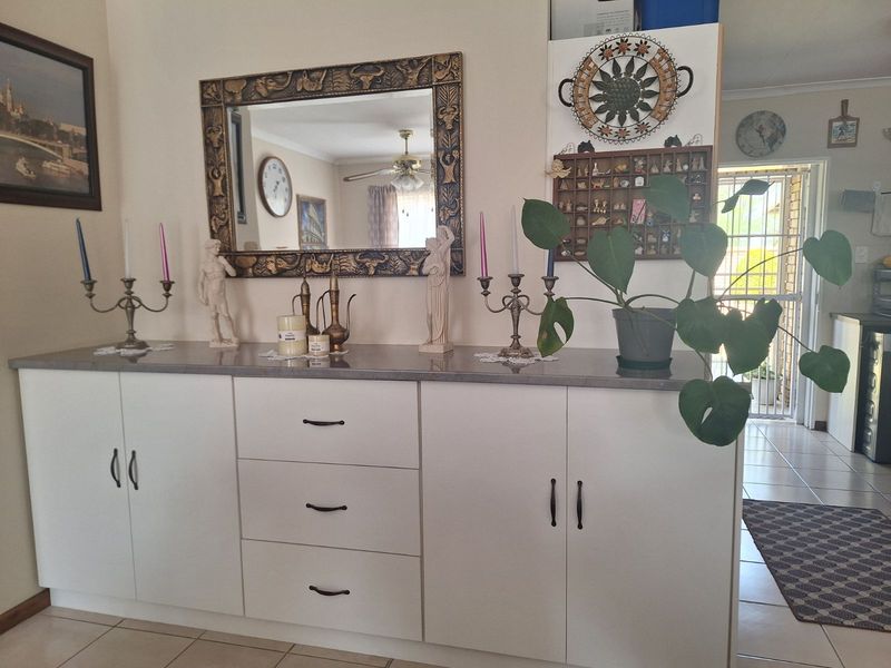 Townhouse For Sale in Bela Bela Central - Photo 7