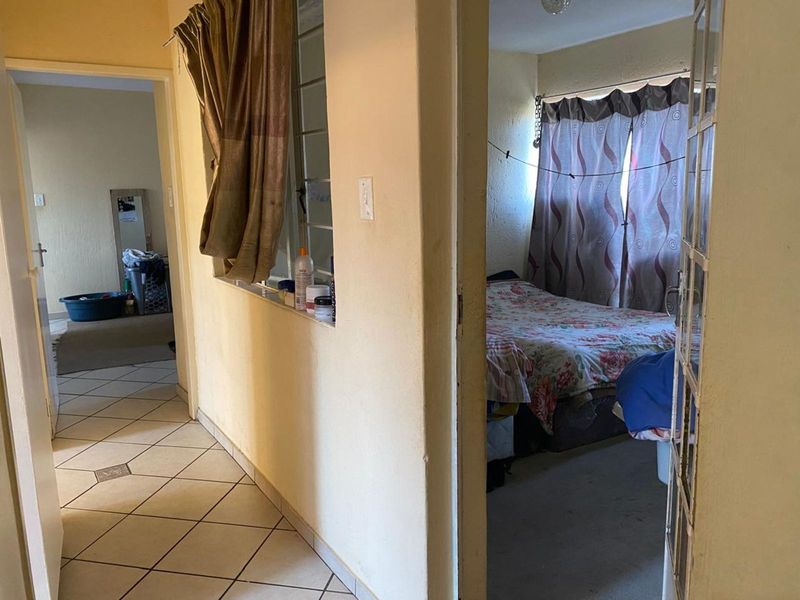 Apartment For Sale in Primrose - Photo 5