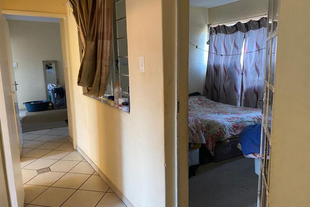 Apartment For Sale in Primrose - Photo 5