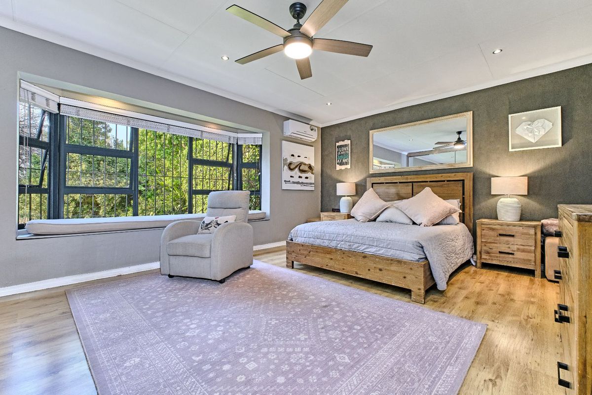 House For Sale in Sharonlea - Photo 2