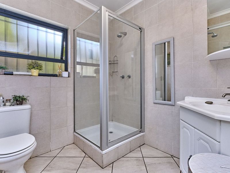 House For Sale in Sharonlea - Photo 6