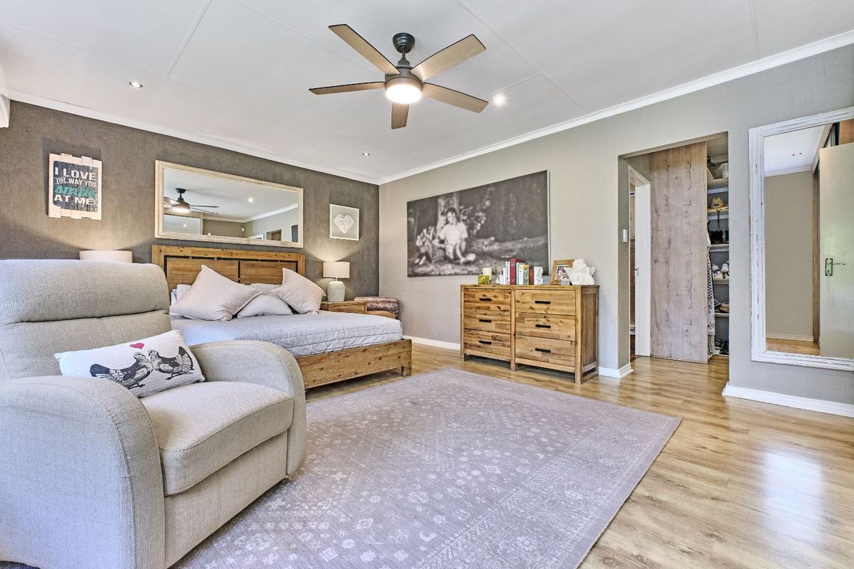 House For Sale in Sharonlea - Photo 3