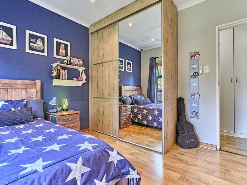 House For Sale in Sharonlea - Photo 8