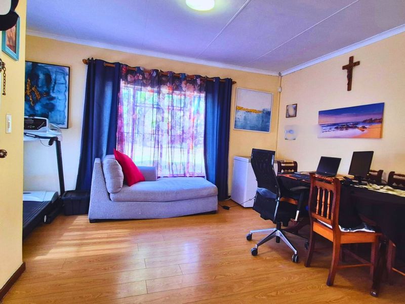 House For Sale in Halfway Gardens - Photo 6