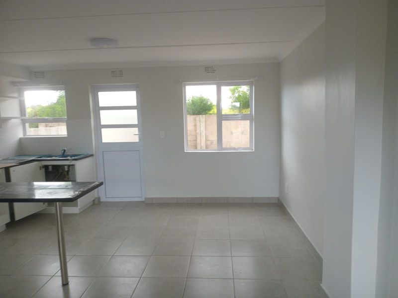 Townhouse For Sale in Bardale Village - Photo 3