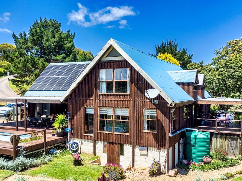 House For Sale in Victoria Bay - Photo 2