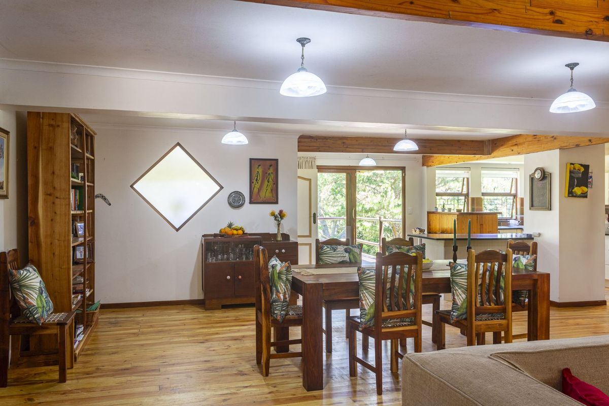 House For Sale in Victoria Bay - Photo 4