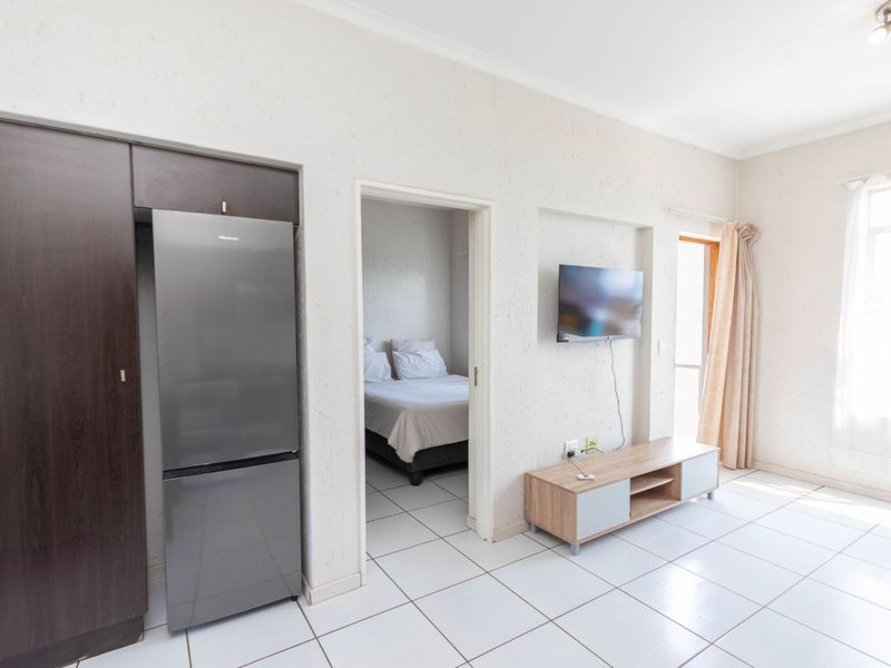 Apartment For Sale in Paulshof - Photo 10