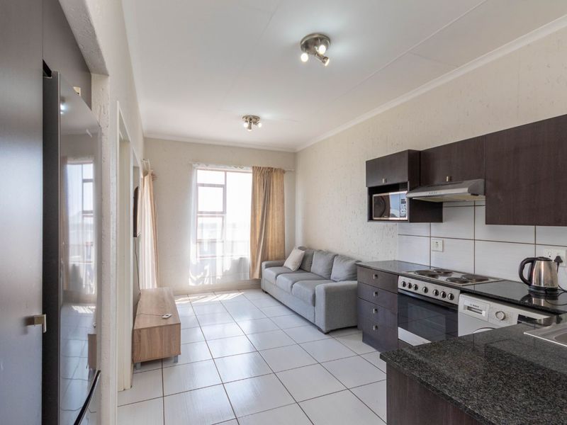 Apartment For Sale in Paulshof - Photo 6