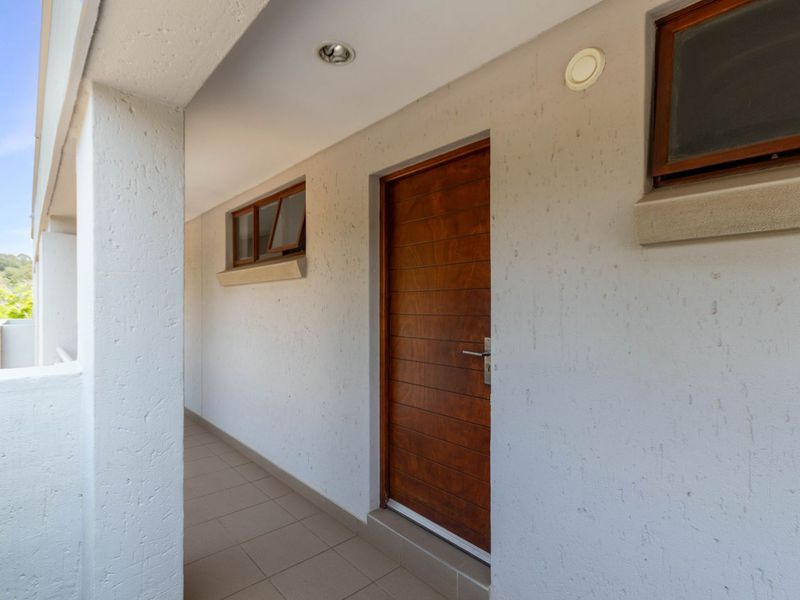 Apartment For Sale in Paulshof - Photo 5