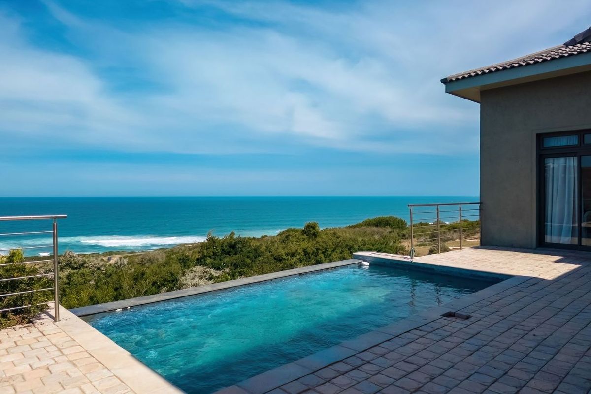 House For Sale in Moquini Coastal Estate - Photo 4