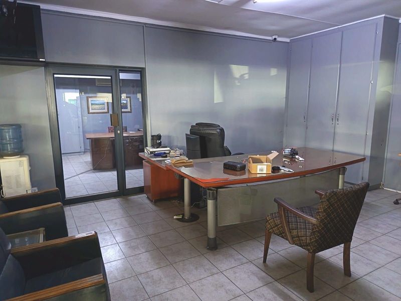 Office For Sale in Ermelo Central - Photo 2