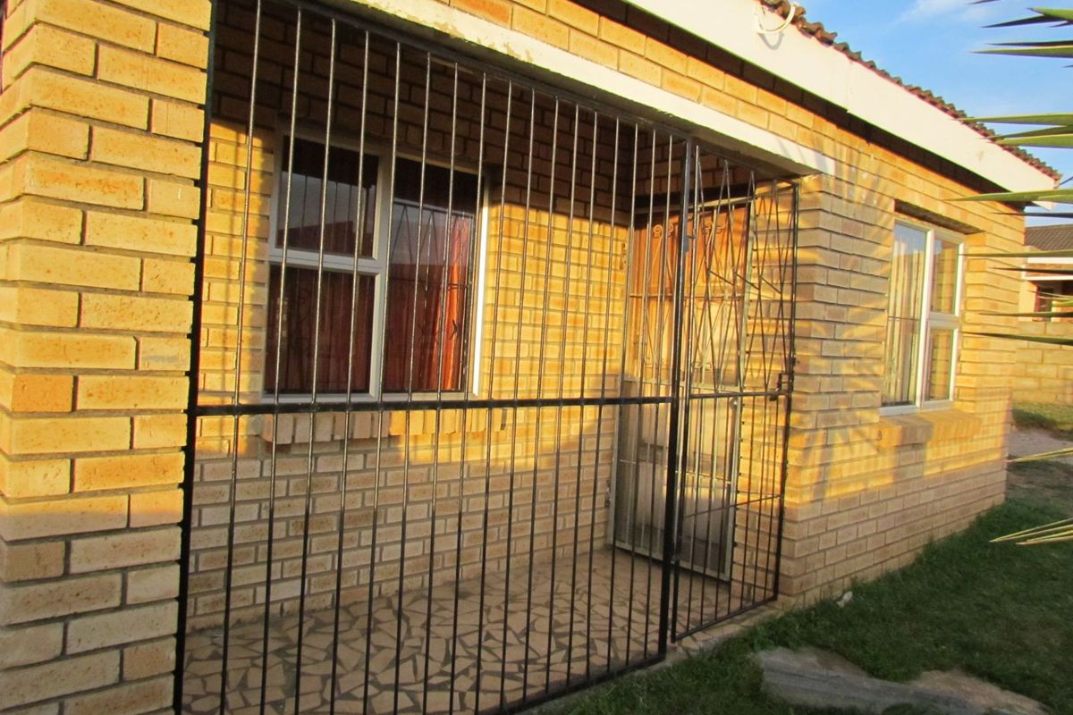 House For Sale in Booysen Park - Photo 4