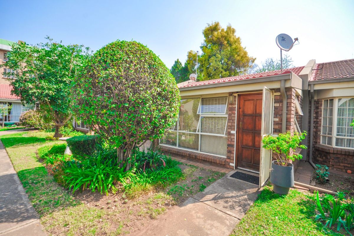 Cluster For Sale in Hillcrest - Photo 3