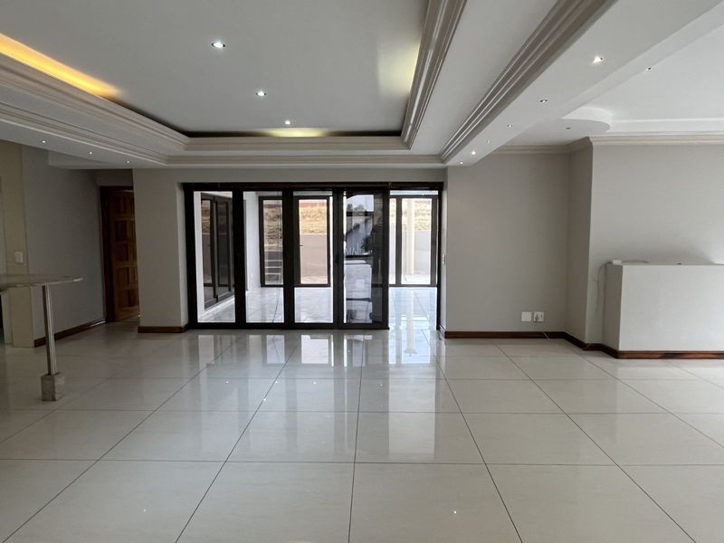 House For Sale in Ebotse Golf And Country Estate - Photo 10