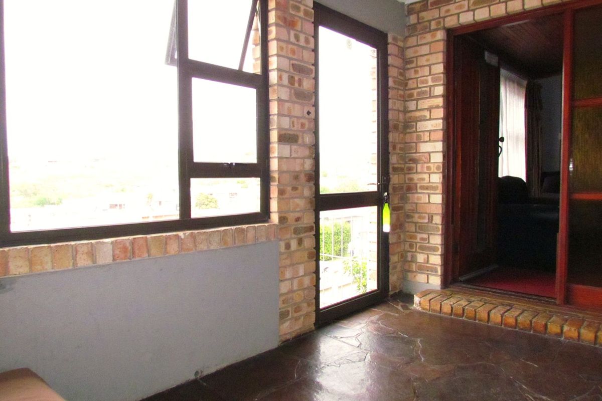 House For Sale in Gelvandale - Photo 3