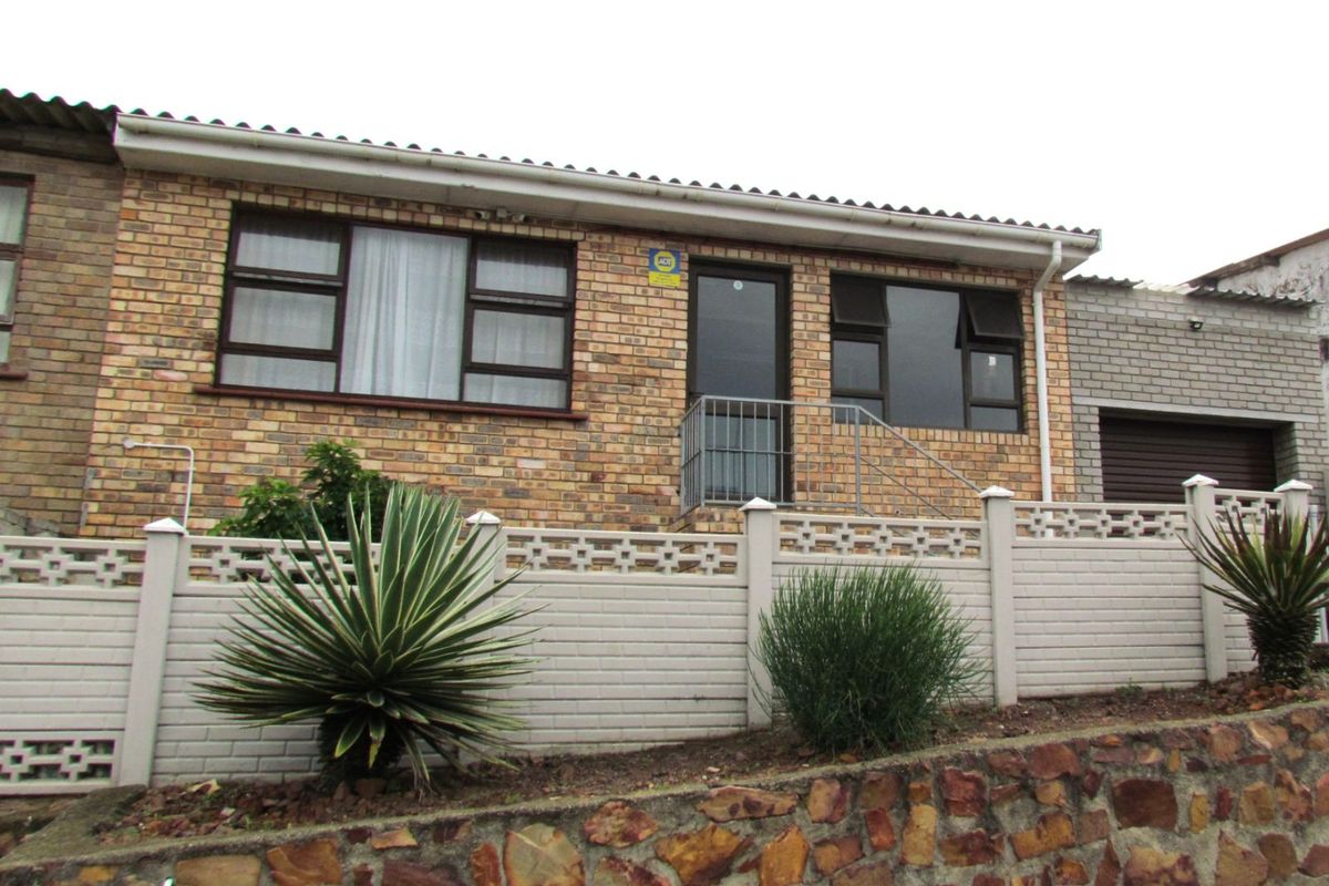 House For Sale in Gelvandale - Photo 2