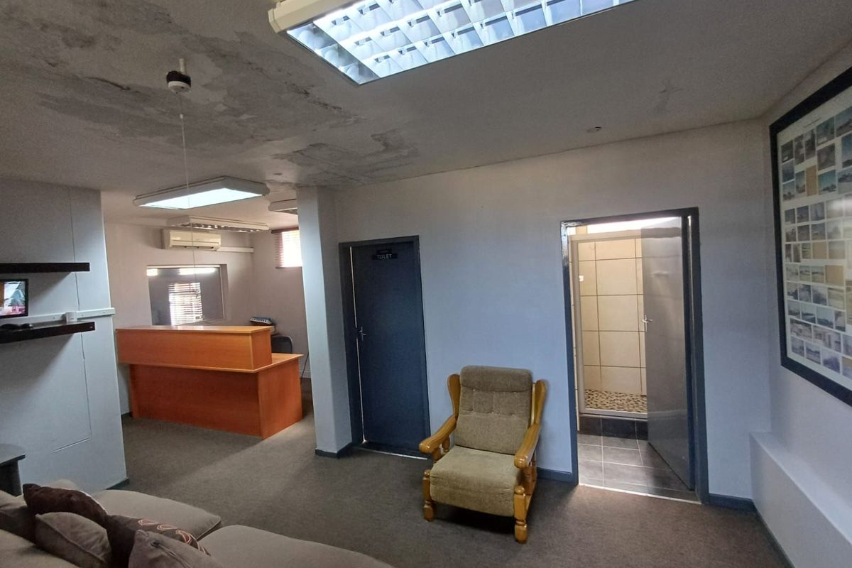 Office For Sale in Pienaarsdorp - Photo 4