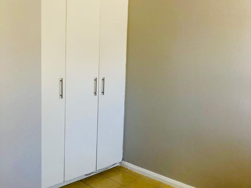 Townhouse For Sale in Bridgemeade - Photo 7