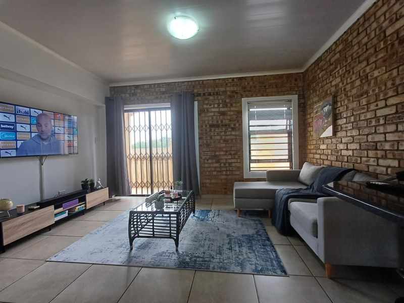 Apartment For Sale in Wilkoppies - Photo 5