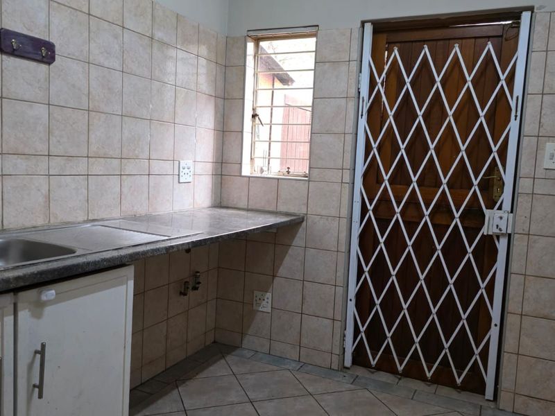 House For Sale in Moreleta Park - Photo 10