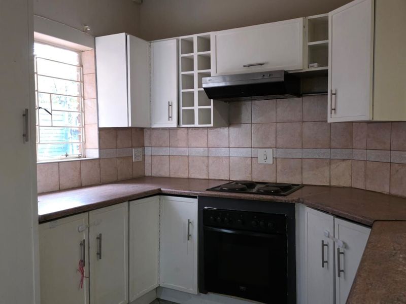 House For Sale in Moreleta Park - Photo 9