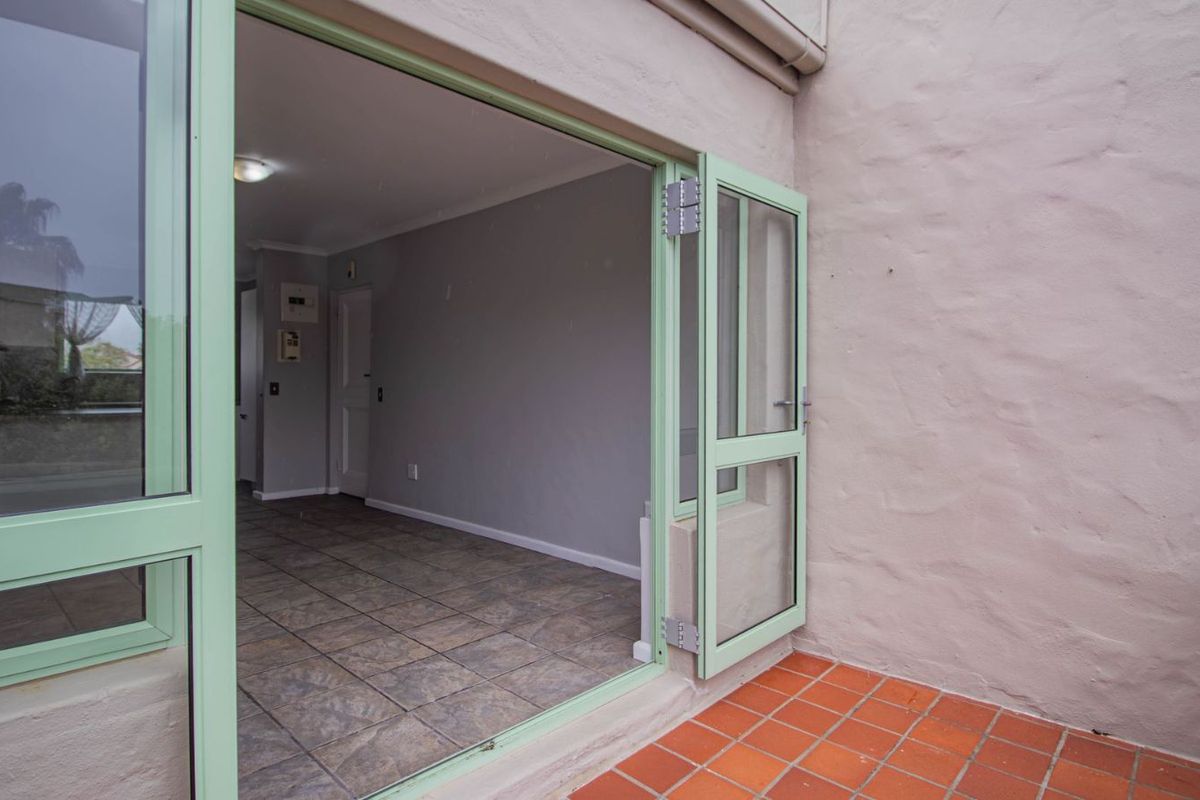 Apartment For Sale in Greenways Golf Estate - Photo 3