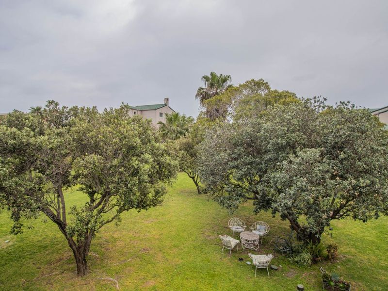 Apartment For Sale in Greenways Golf Estate - Photo 2