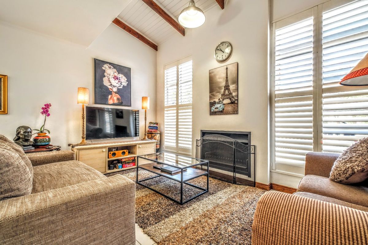 Townhouse For Sale in Brooklyn - Photo 3