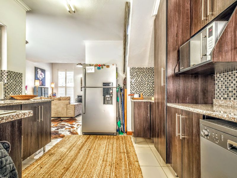 Townhouse For Sale in Brooklyn - Photo 8