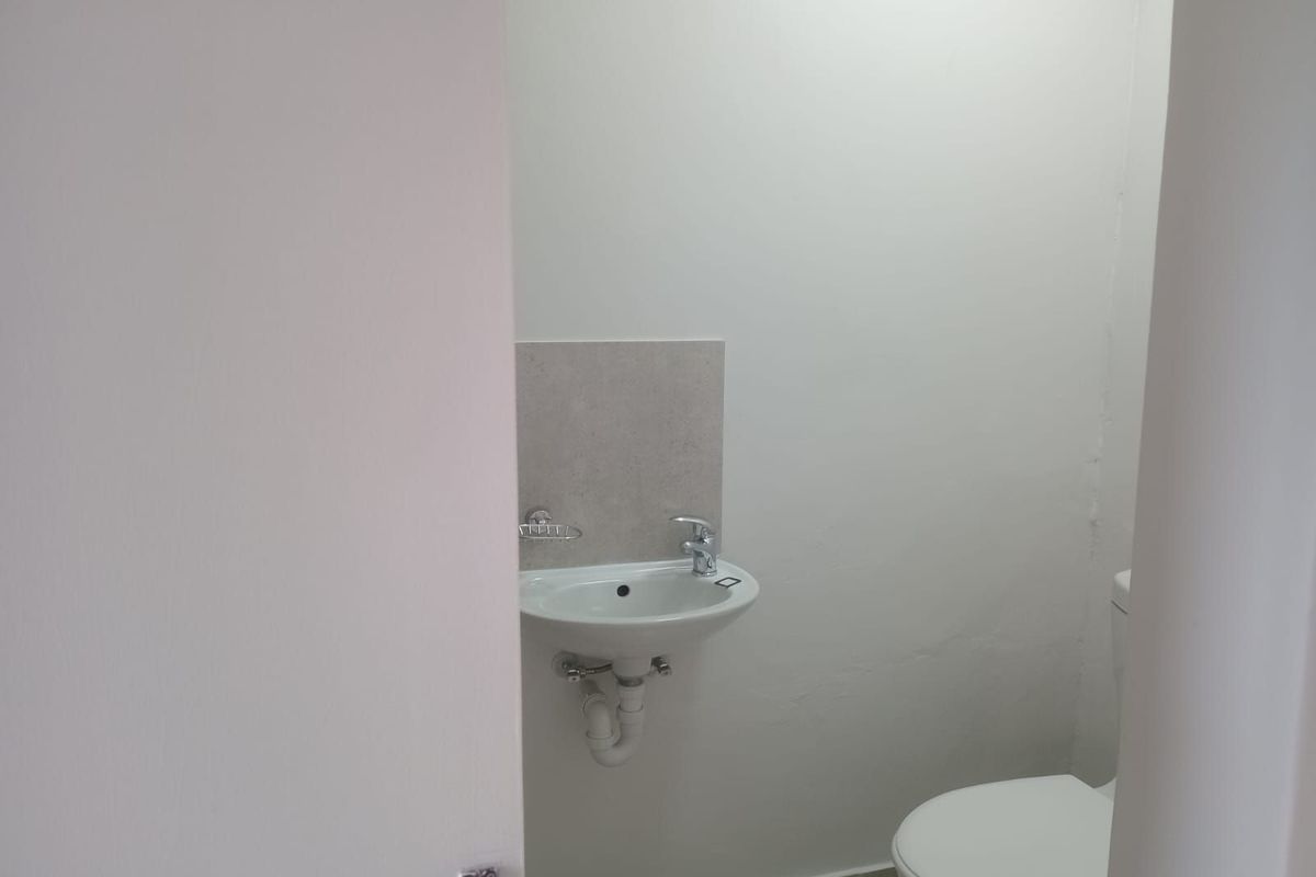 Townhouse For Sale in Bardale Village - Photo 5