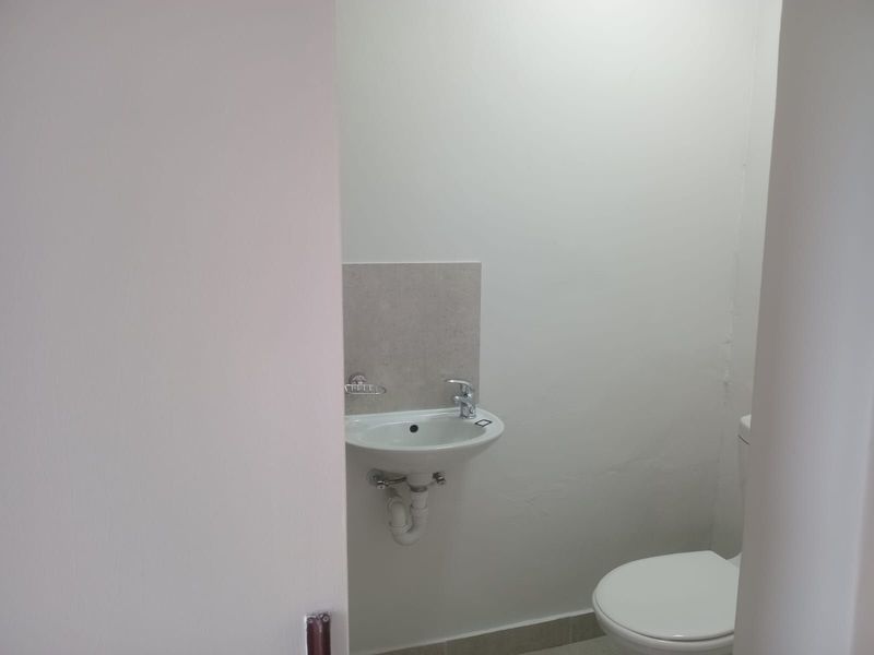 Townhouse For Sale in Bardale Village - Photo 5