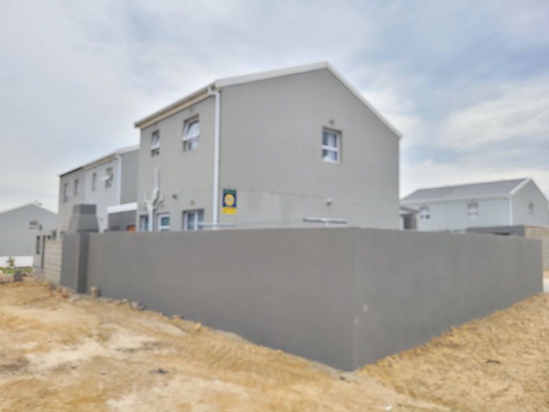 Townhouse For Sale in Bardale Village - Photo 2