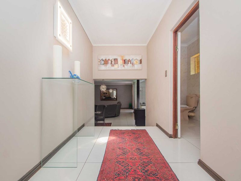 House For Sale in Helderkruin - Photo 4