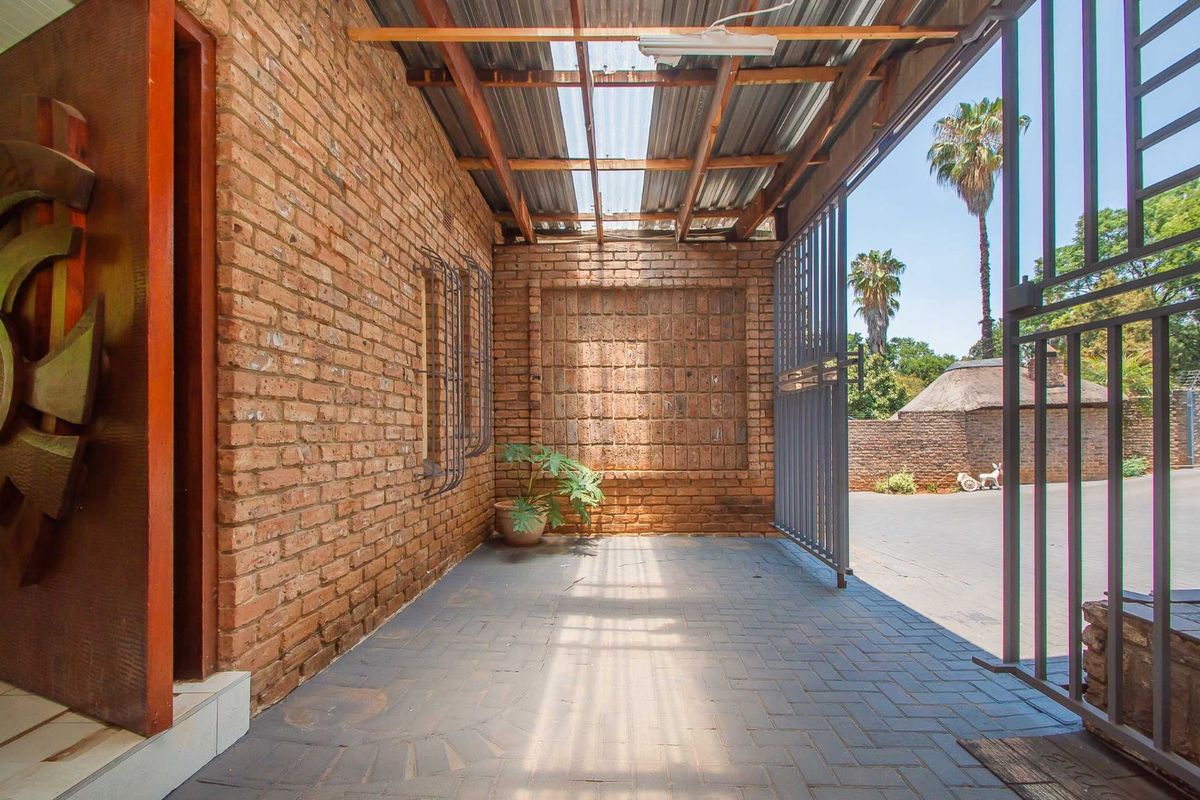 House For Sale in Helderkruin - Photo 3