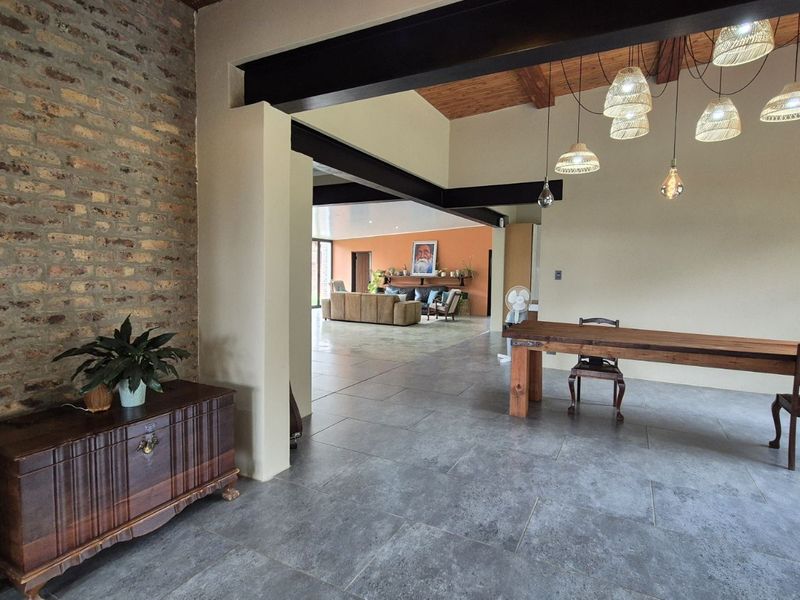 House For Sale in Lydenburg Central - Photo 9