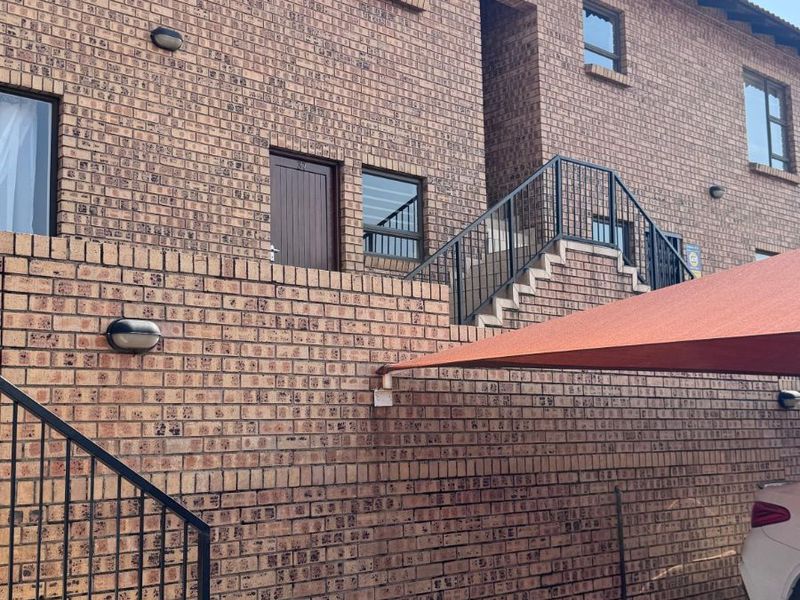 Apartment For Sale in Aerorand - Photo 4