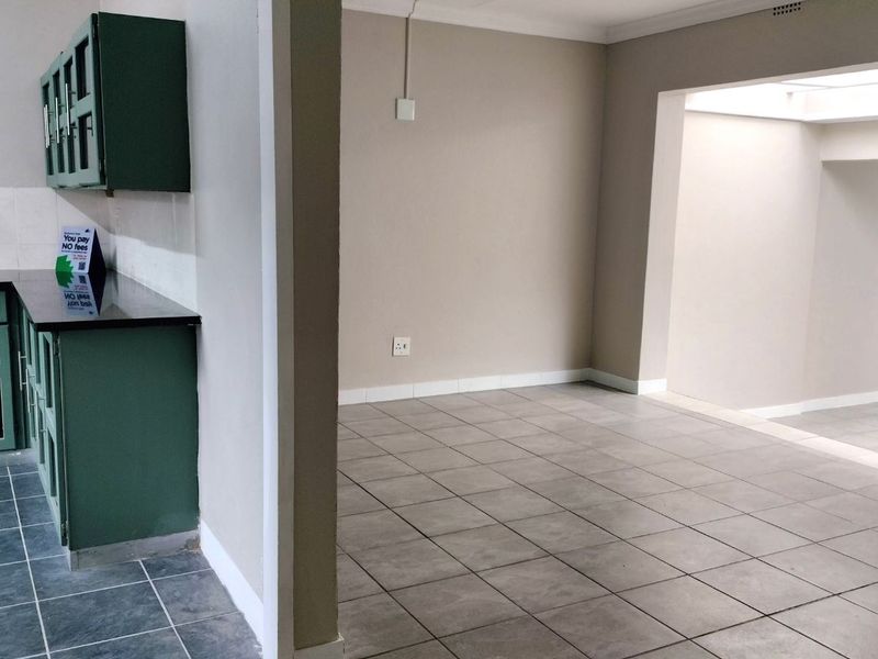 Townhouse For Sale in Horison Park - Photo 5