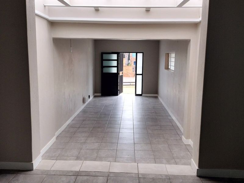 Townhouse For Sale in Horison Park - Photo 3