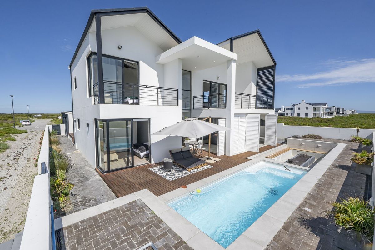 House For Sale in Dwarskersbos - Photo 2