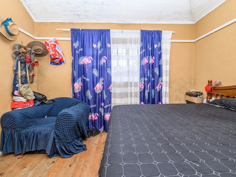 House For Sale in Kensington - Photo 10