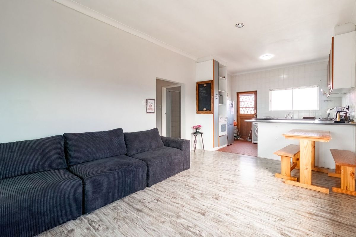 Apartment For Sale in Strand Central - Photo 4