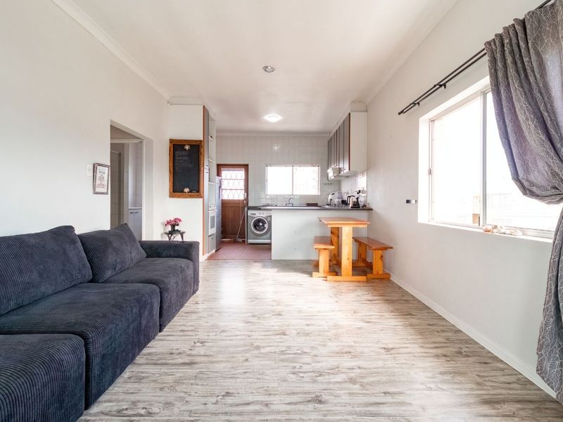 Apartment For Sale in Strand Central - Photo 3