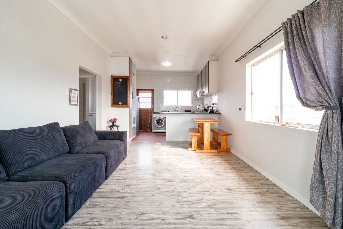 Apartment For Sale in Strand Central - Photo 3