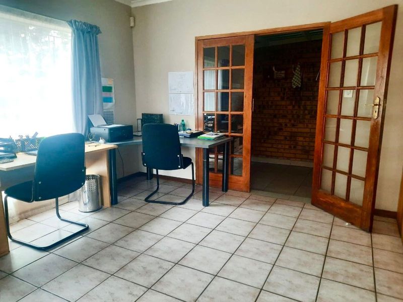 House For Sale in Ermelo Central - Photo 3
